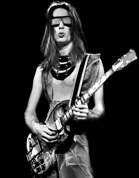 Todd Rundgren - Dust In The Wind